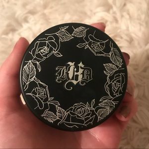 Kat Von D Lock it Powder Foundation
